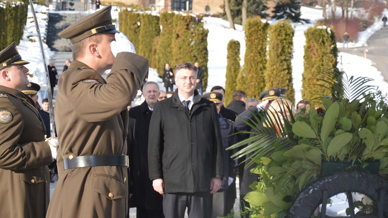 Plenković: Zahvaljujući braniteljima i vizionarskoj politici dr. Tuđmana ostvario se tisućljetni san hrvatskog naroda